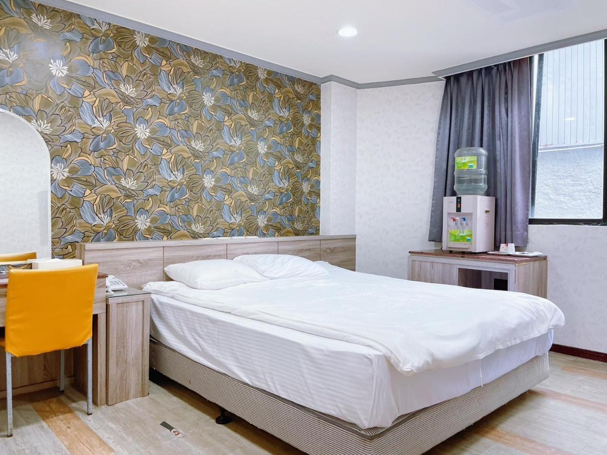 A22 Wei Lu Hotel 薇旅 Zhongli Exterior foto